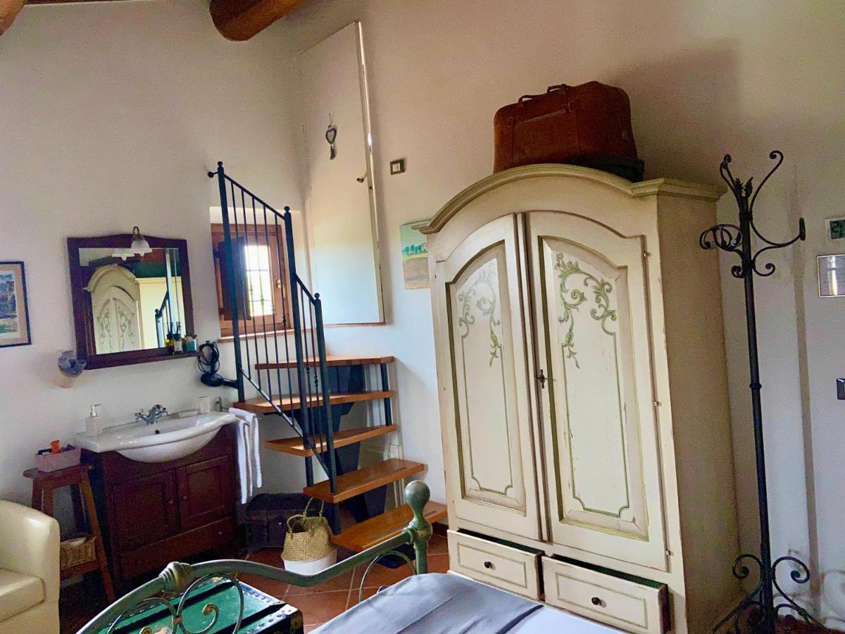 Bed And Breakfast Casale Del Sole Castellina Marittima Dış mekan fotoğraf