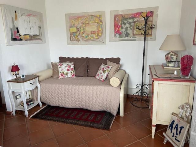 Bed And Breakfast Casale Del Sole Castellina Marittima Dış mekan fotoğraf